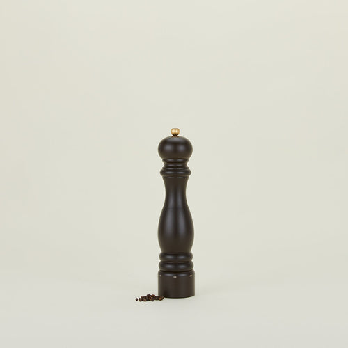 Large Classic Pepper Mill in black.