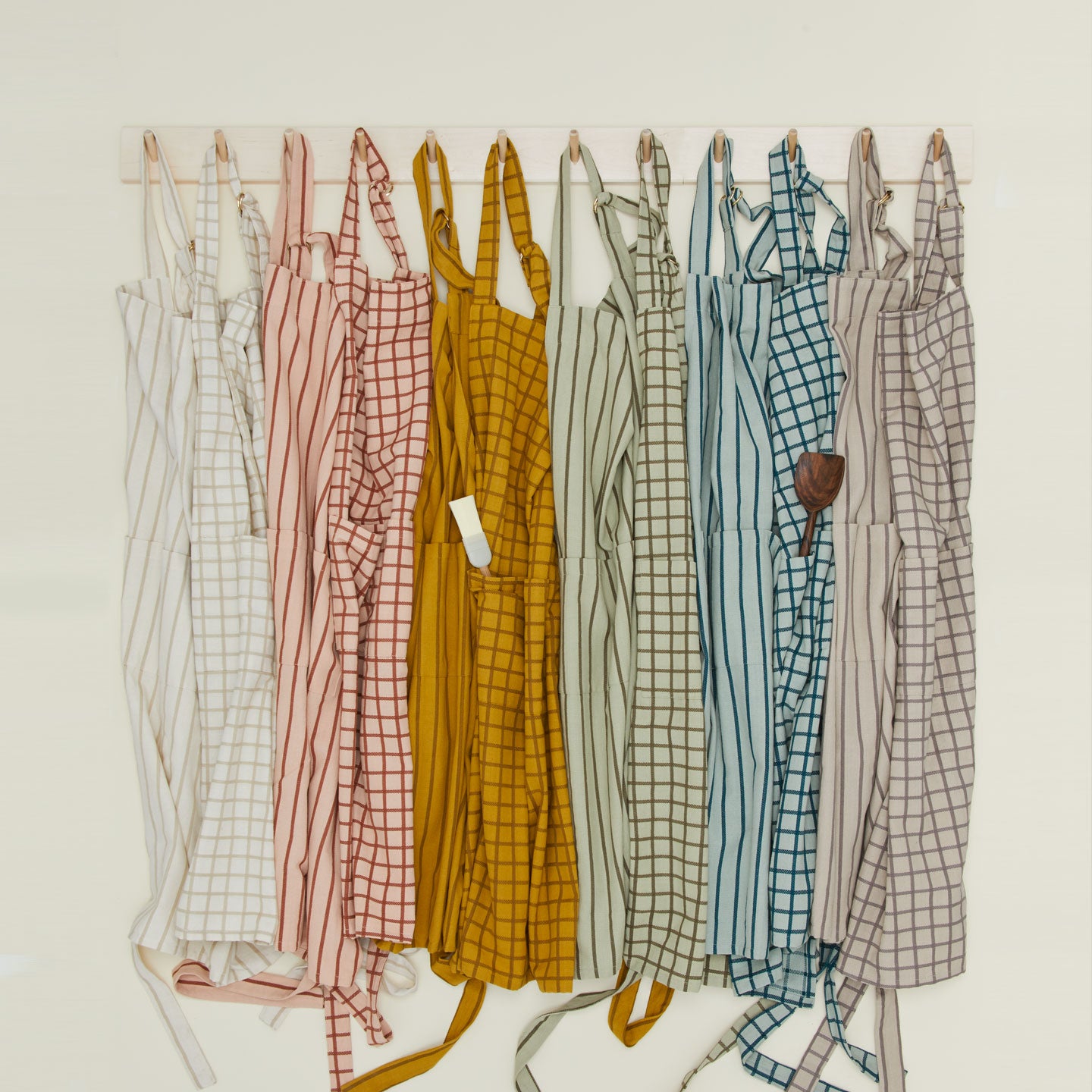 Essential Check Apron - Ivory/Flax