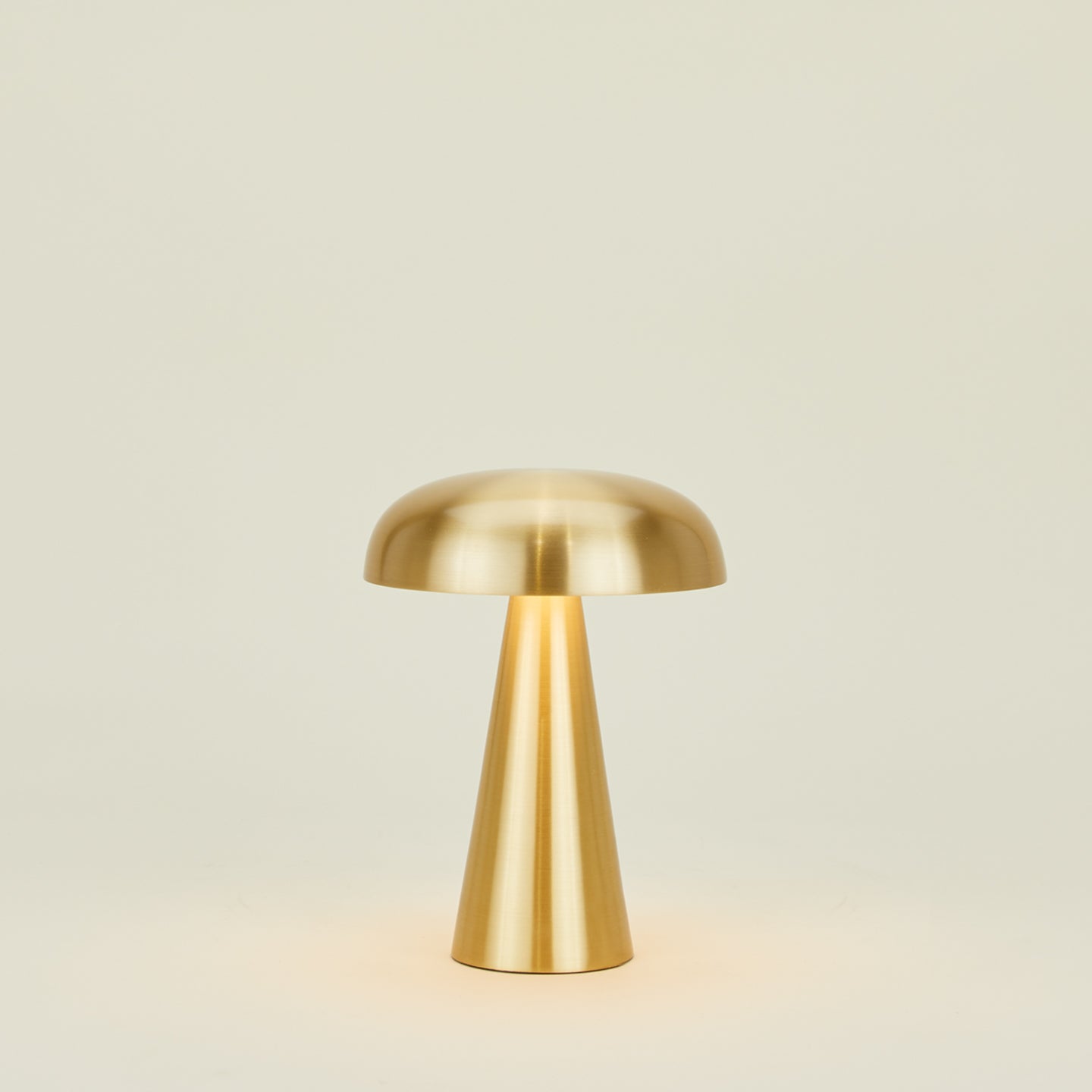 Como portable lamp in brass