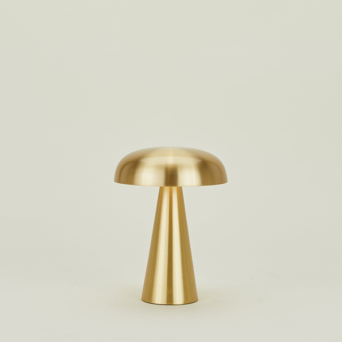 Como portable lamp in brass
