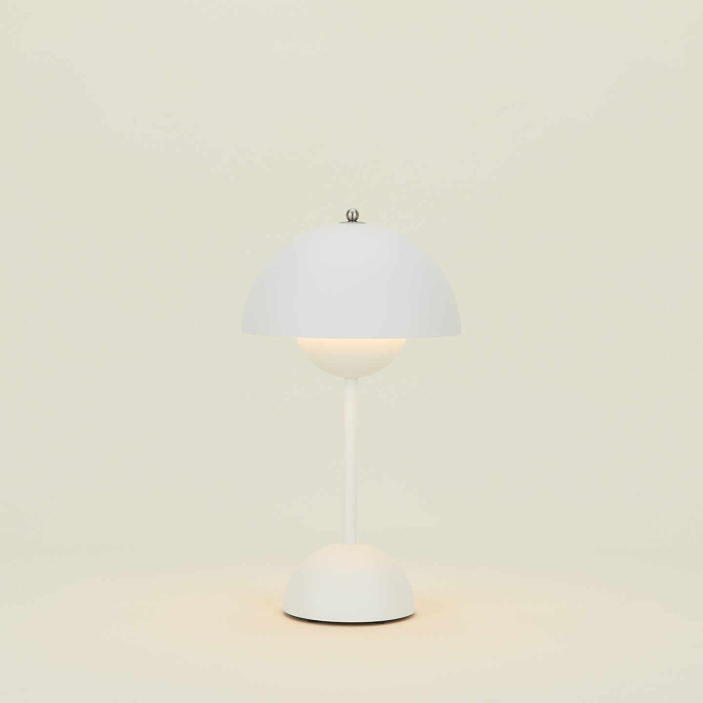 Flowerpot portable lamp in white
