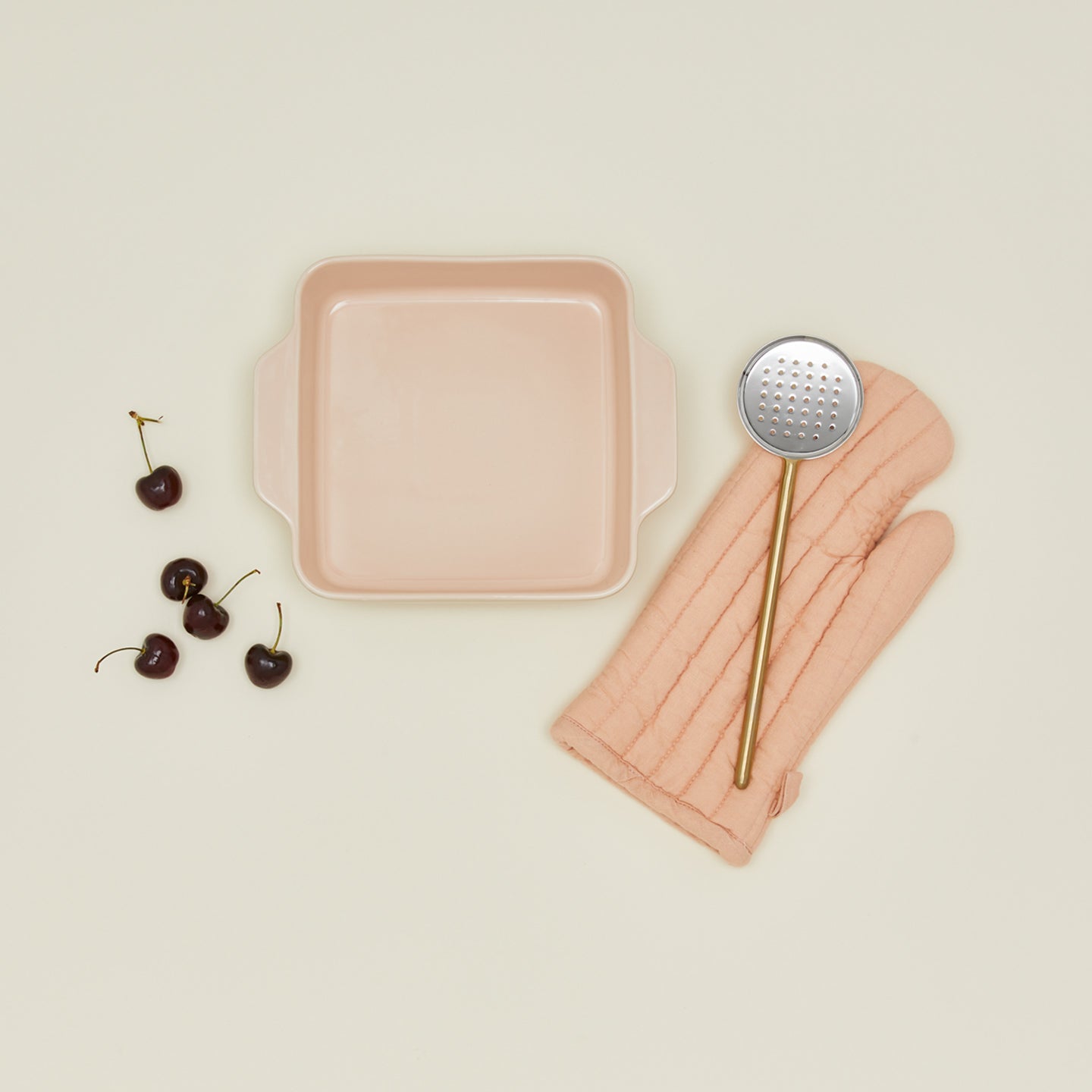 8x8 bakeware in blush with cherries oven mitt and slotted spoon