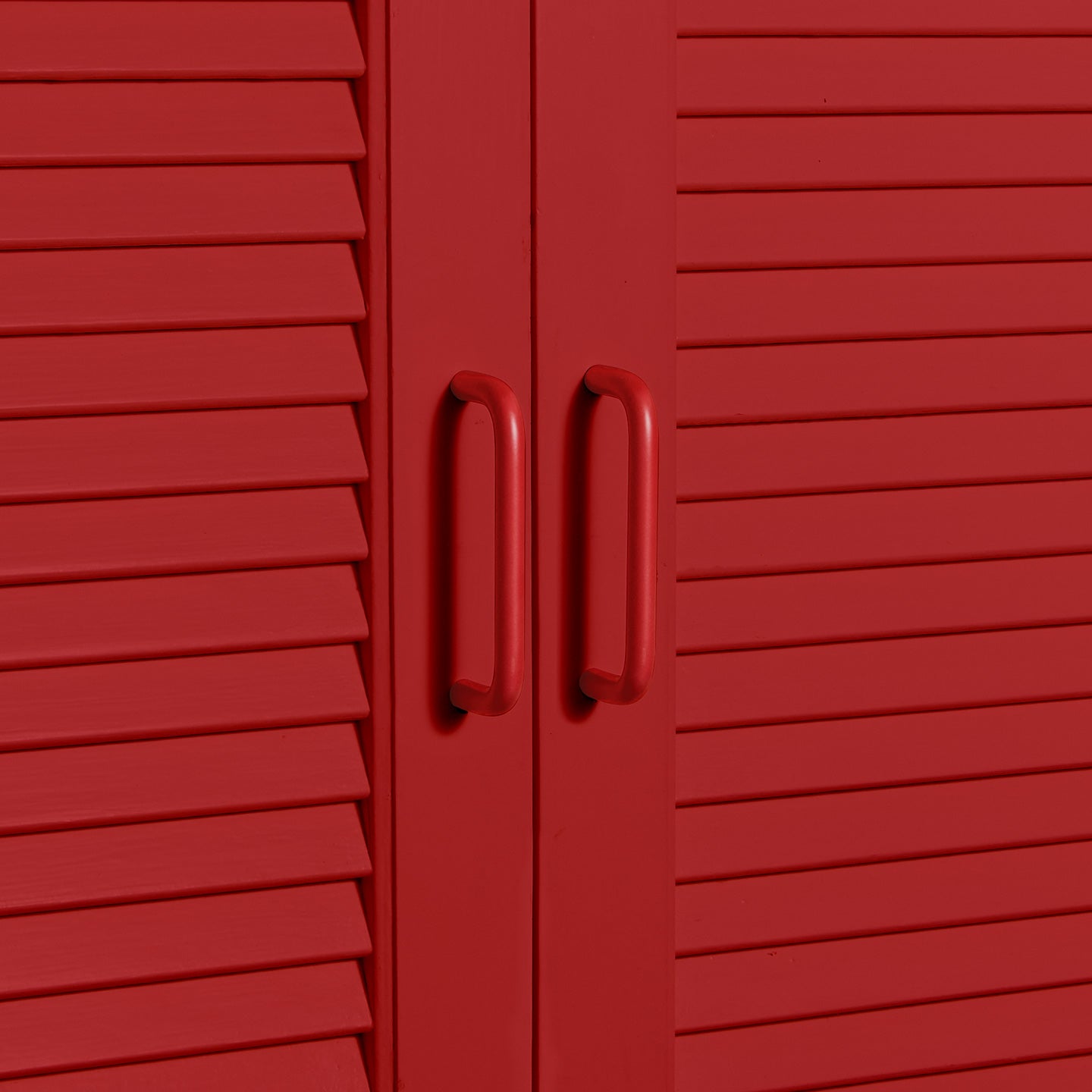 Small essential drawer pulls on cabinet