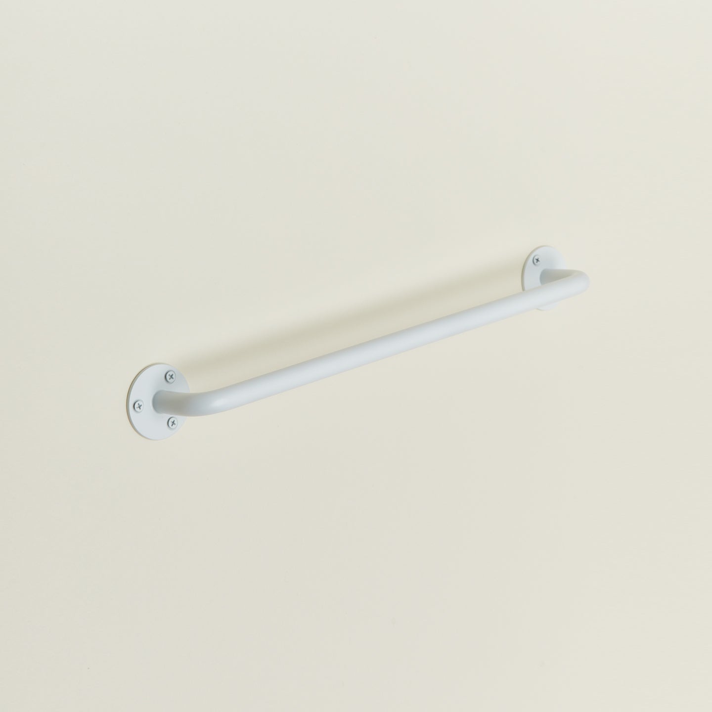 Essential towel bar in white