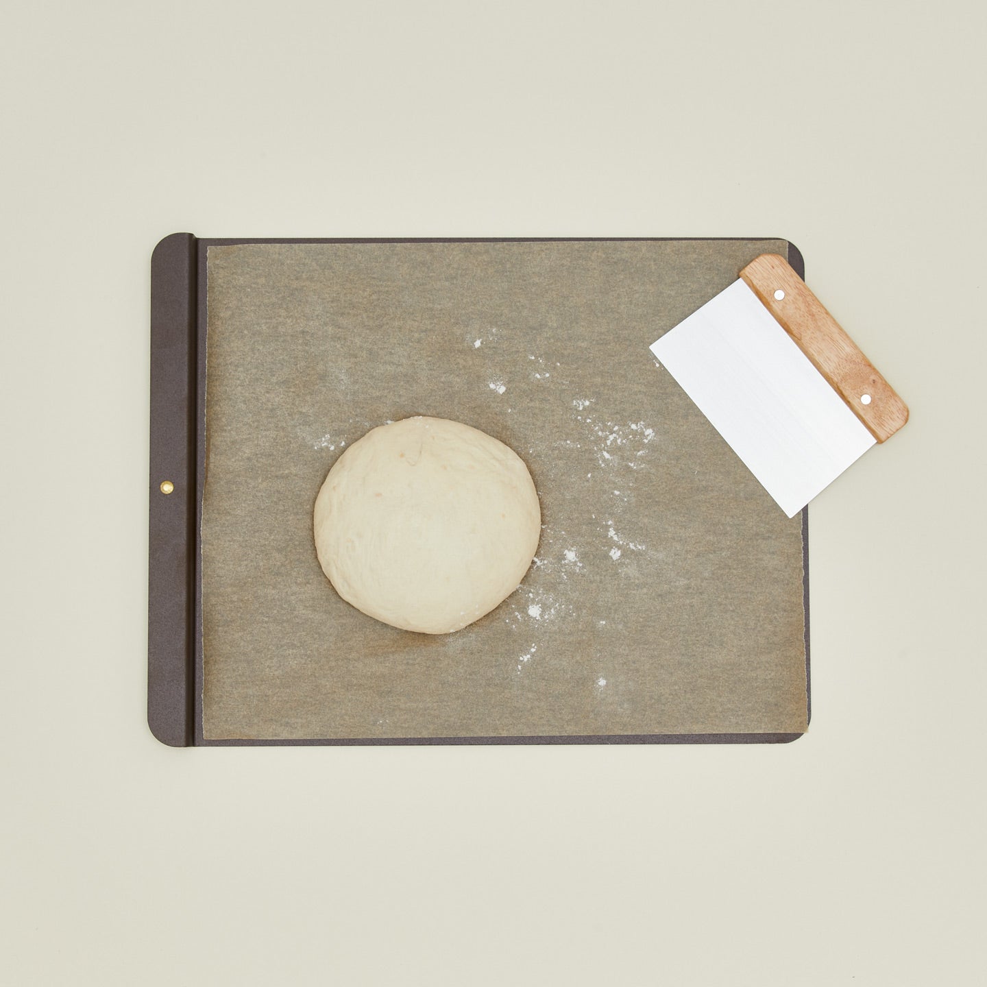 Fodory dough scraper with baking sheet and dough