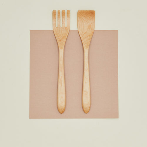 Salad servers in maple