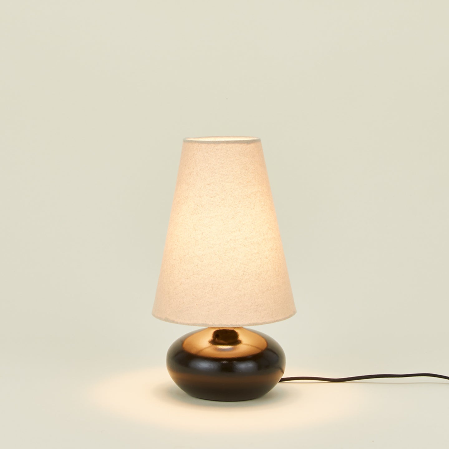 Olivia Linen Table Lamp
