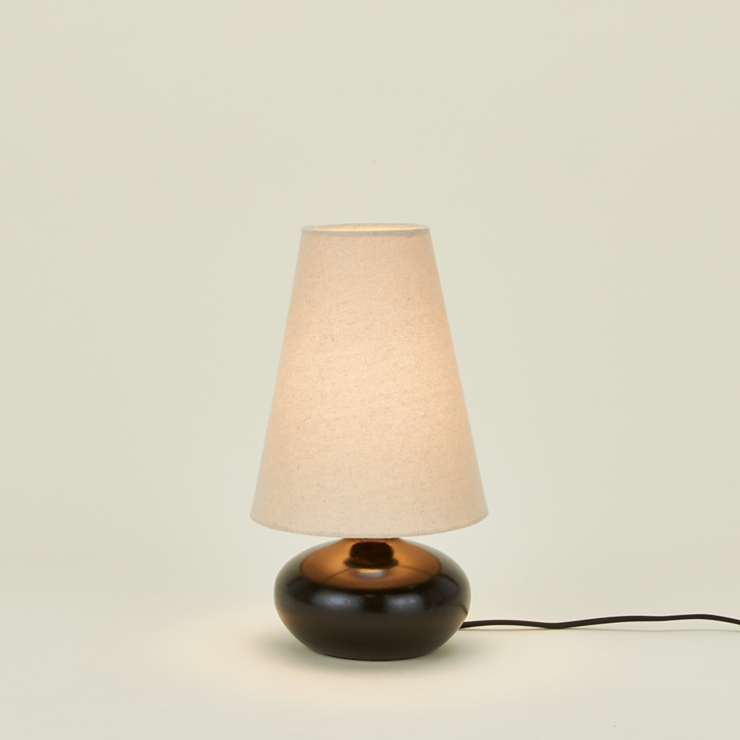 Olivia Linen Table Lamp