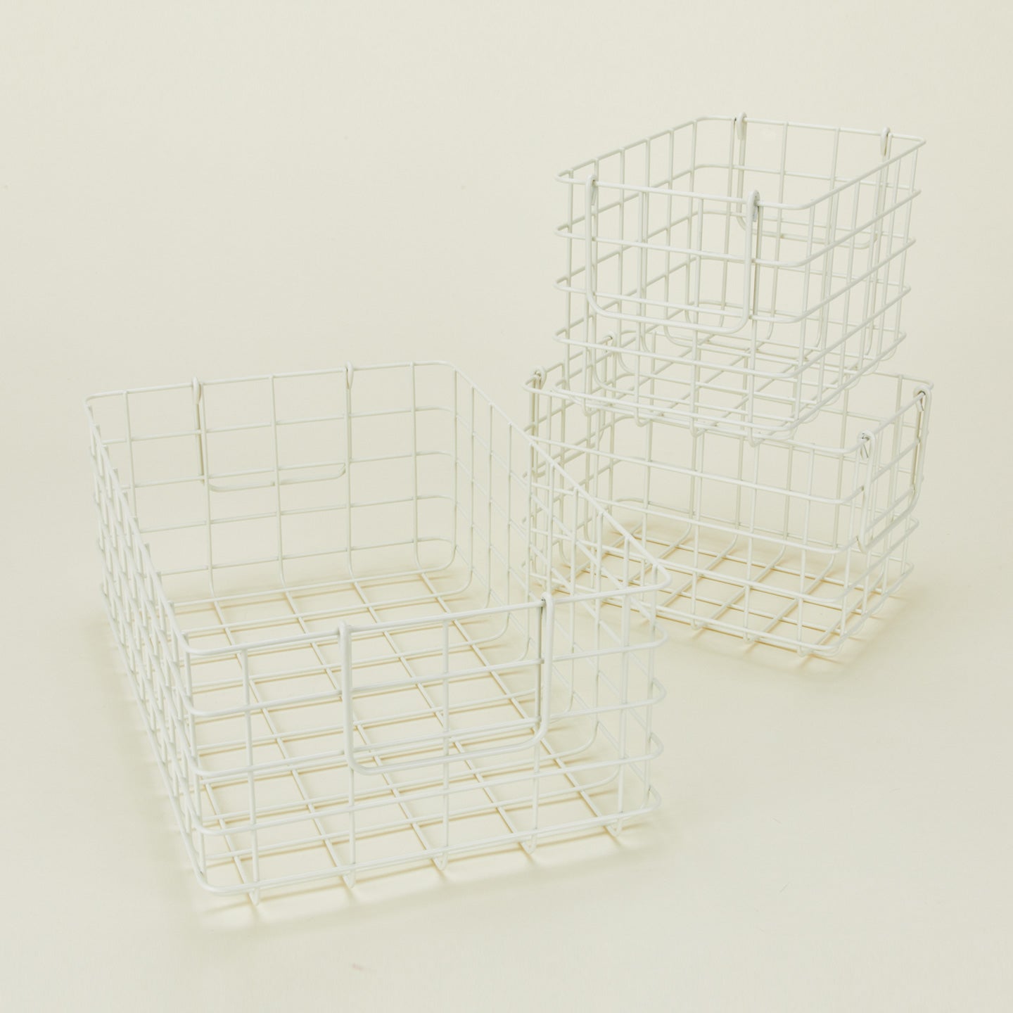 Set of 3 grid baskets in chalk