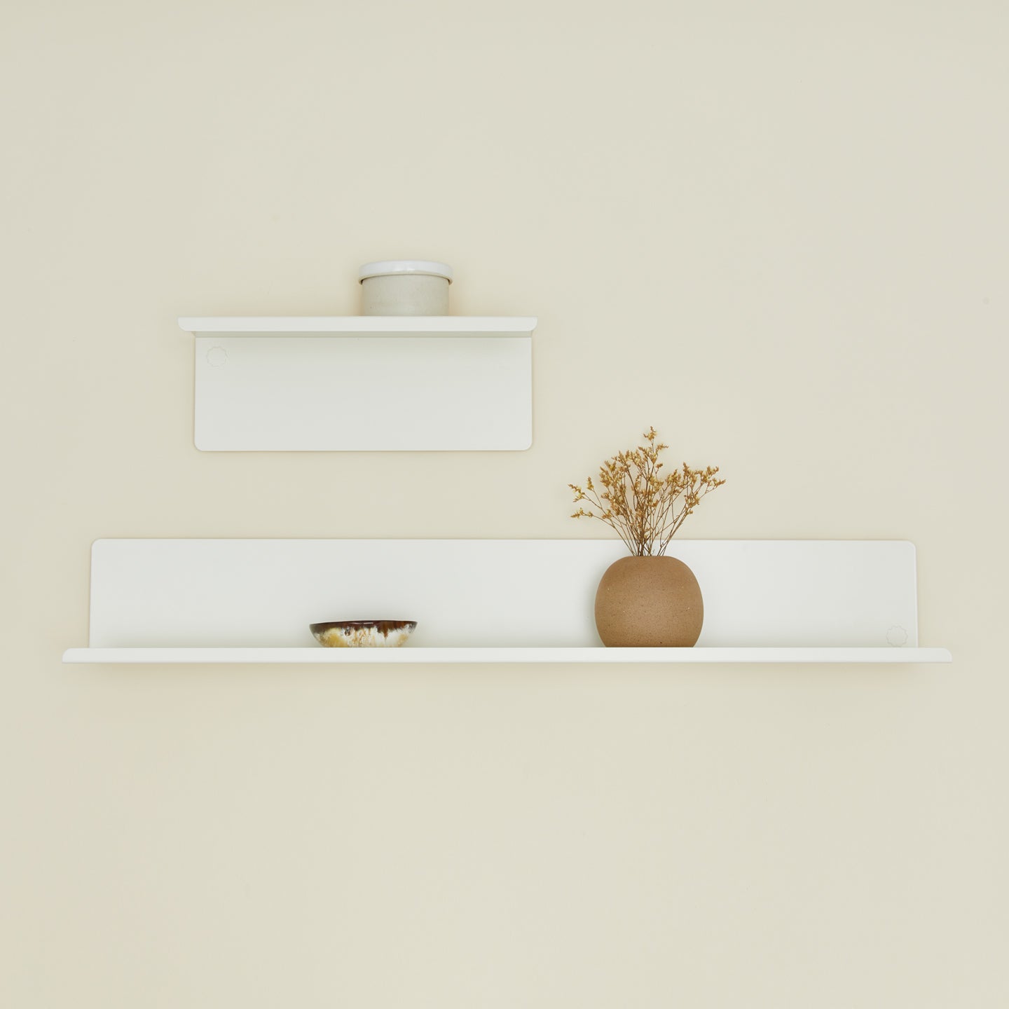 Ledge shelves in chalk