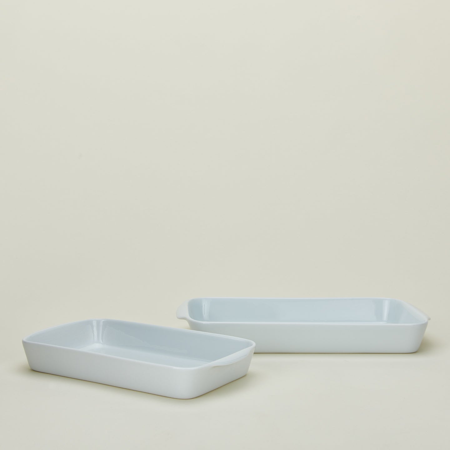 Porcelain rectangular baker in medium and large