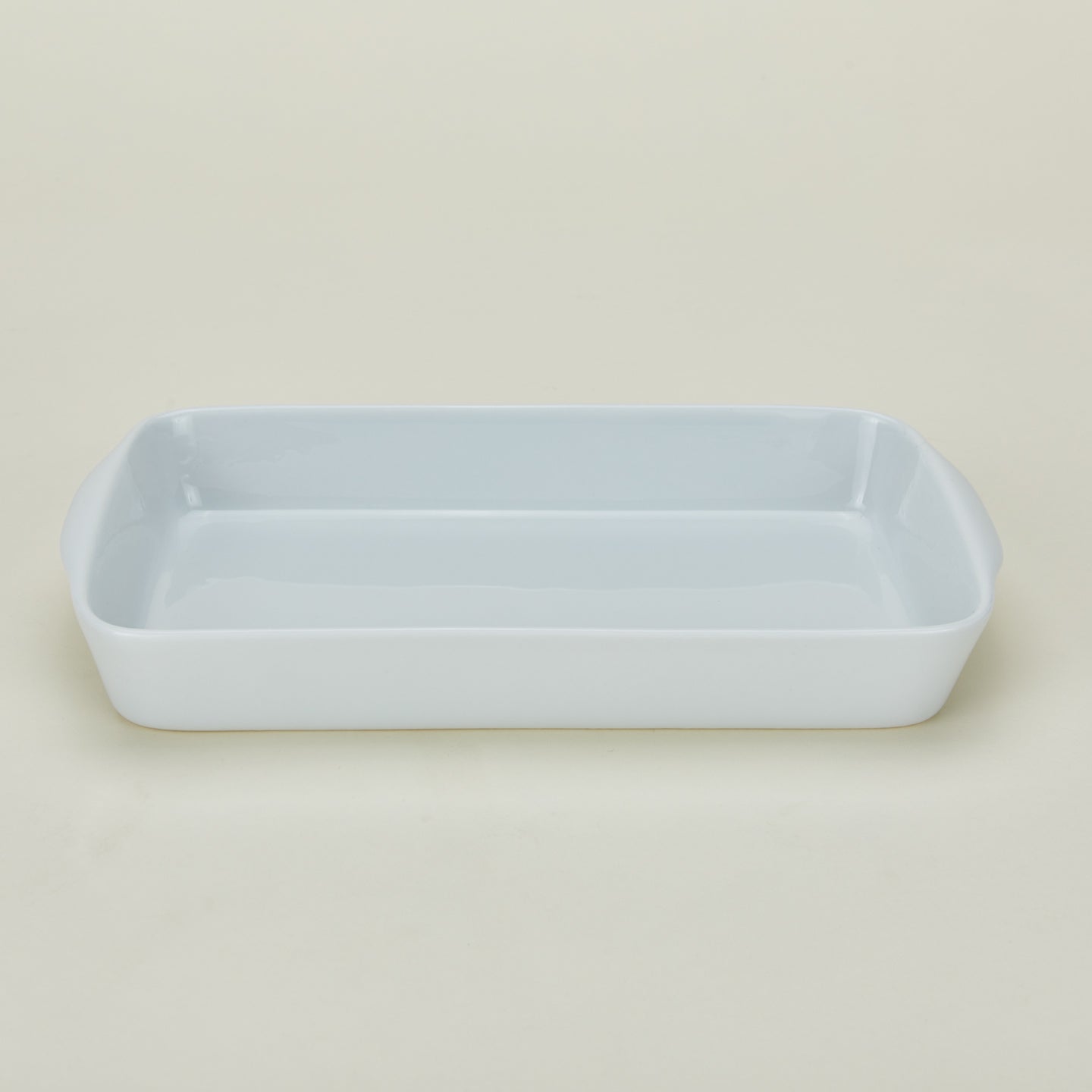 Porcelain rectangular baker in medium 