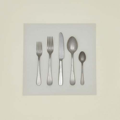 Marius 5 piece place setting