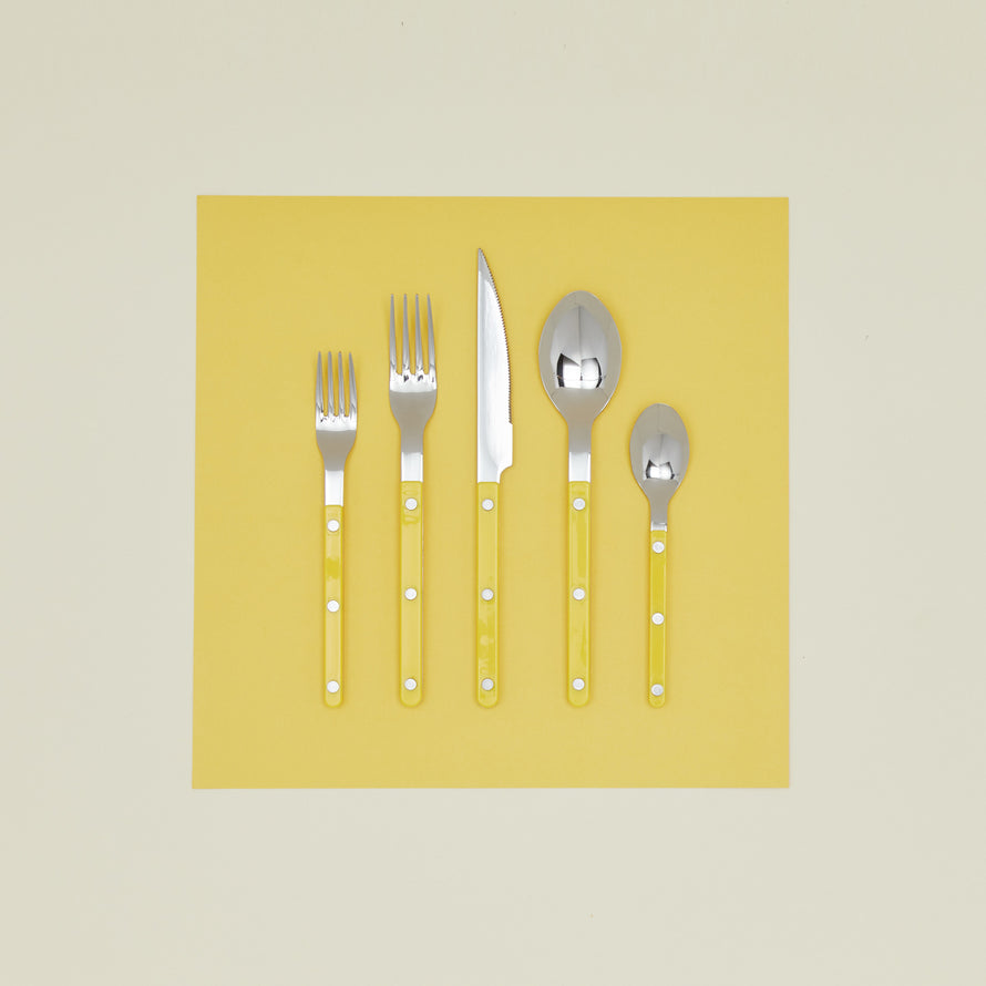 Bistrot Flatware in yellow.
