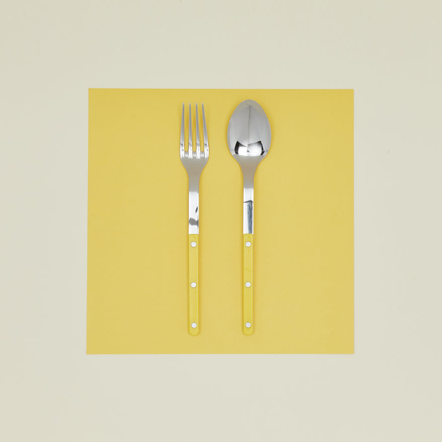 Bistrot Serving Set in yellow.