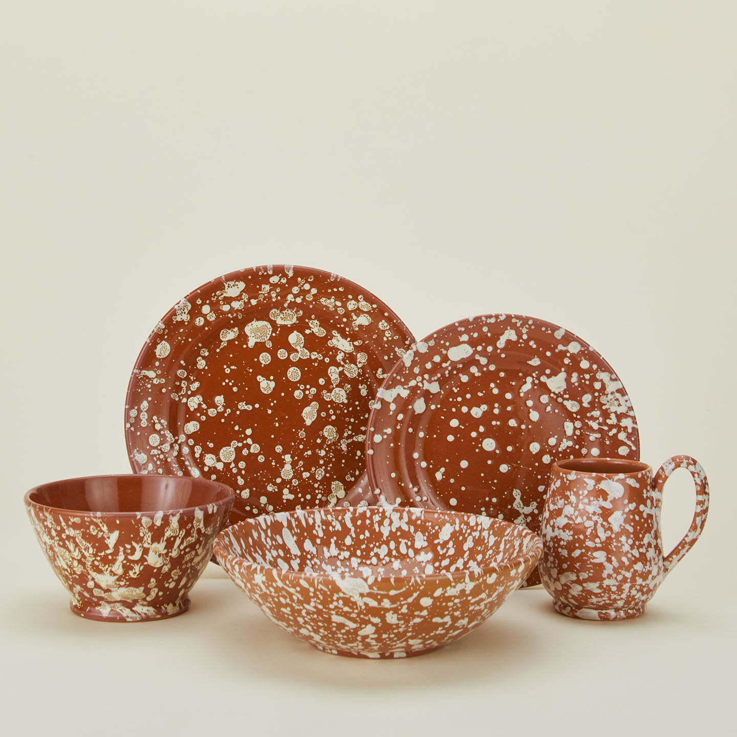Splatter dinnerware family