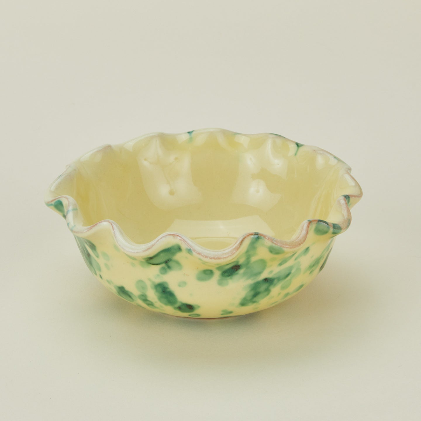 Splatter scallop bowl in yellow and green