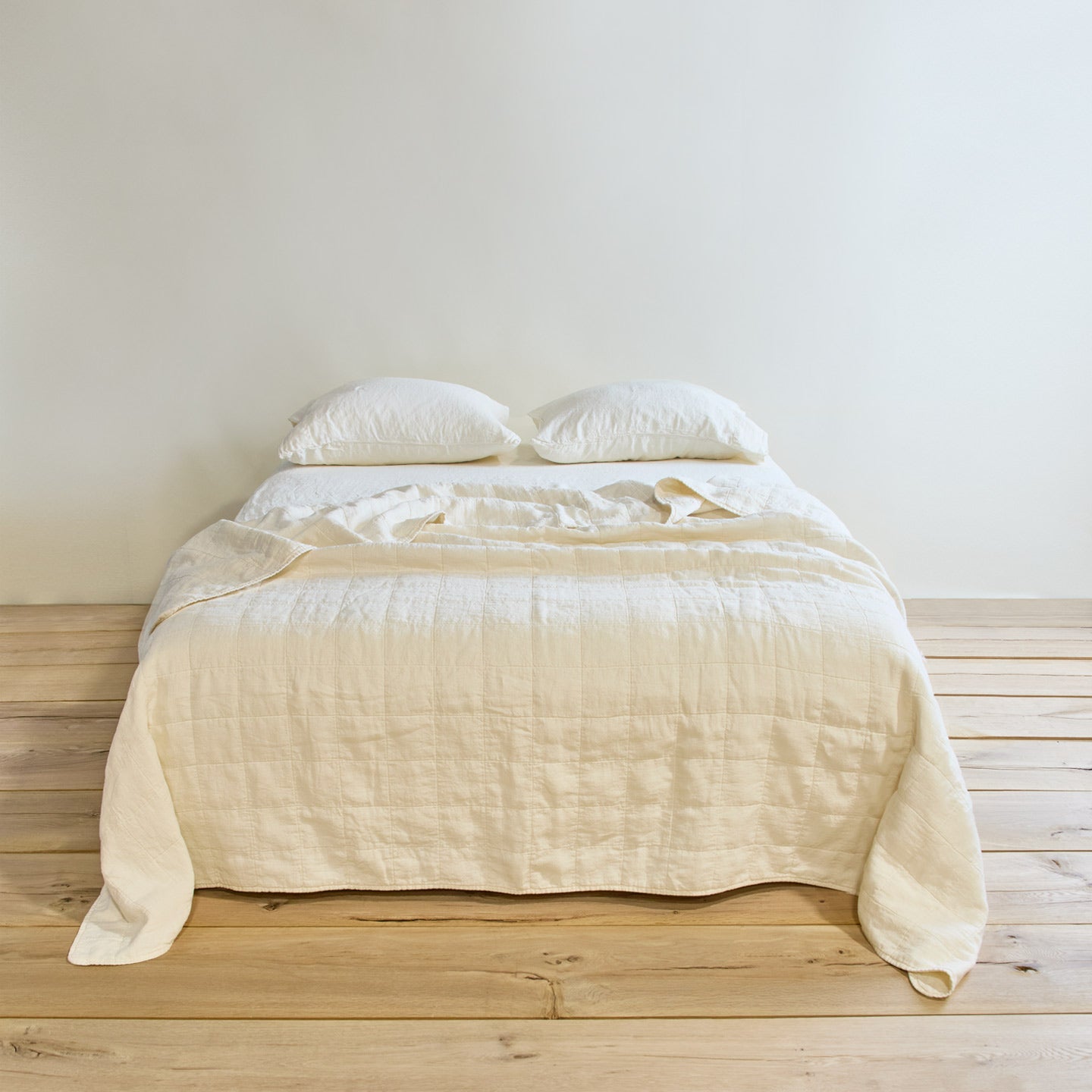 Simple Linen Quilt - Ivory