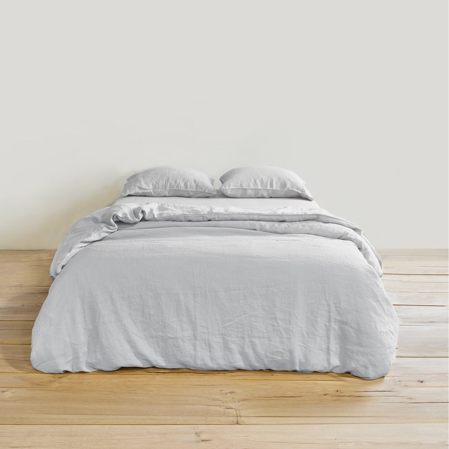 Simple linen bedding in light grey