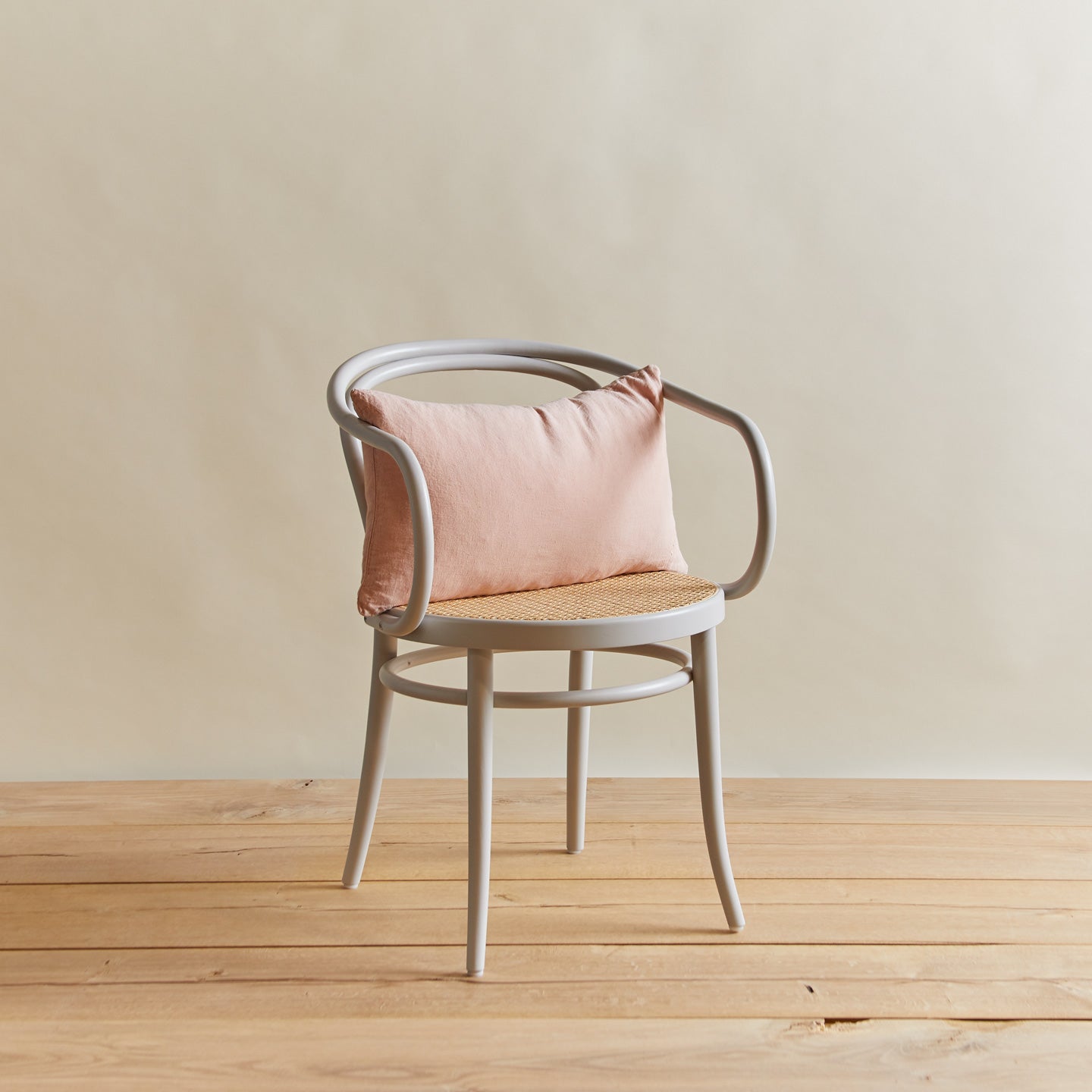 Simple linen pillow in blush