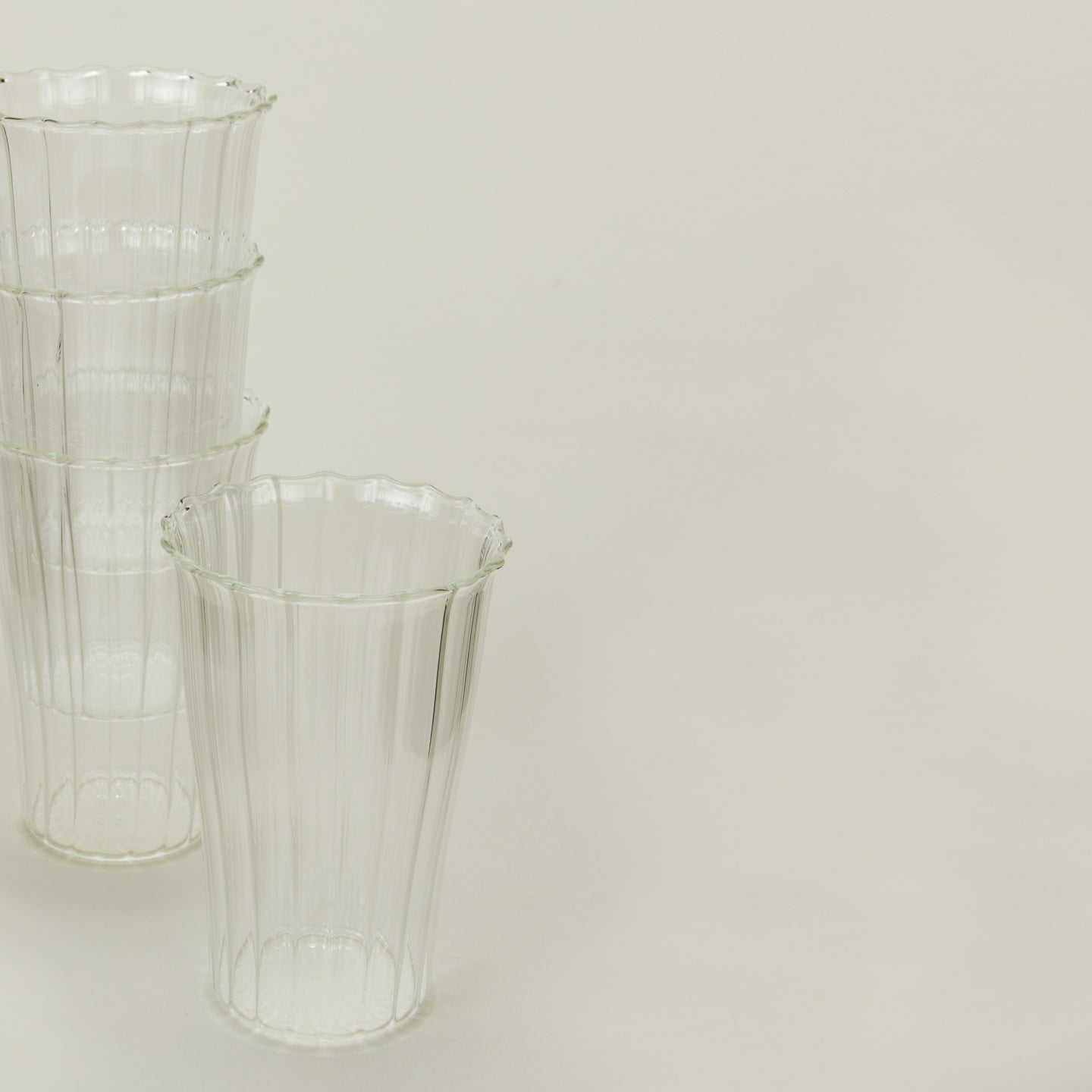 Detailed view of Sophie Lou Jacobsen La Verre in grand