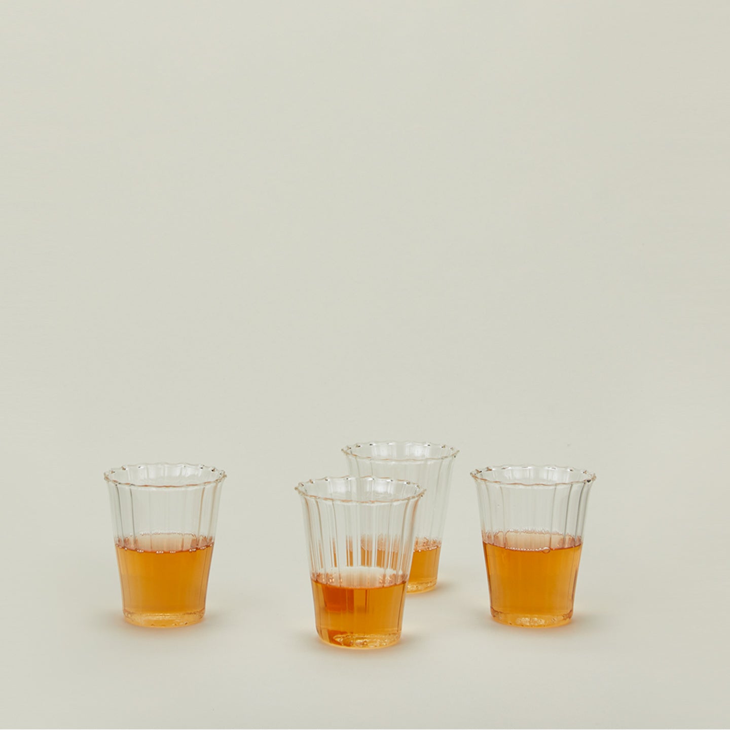 Le Verre glass petit with tea