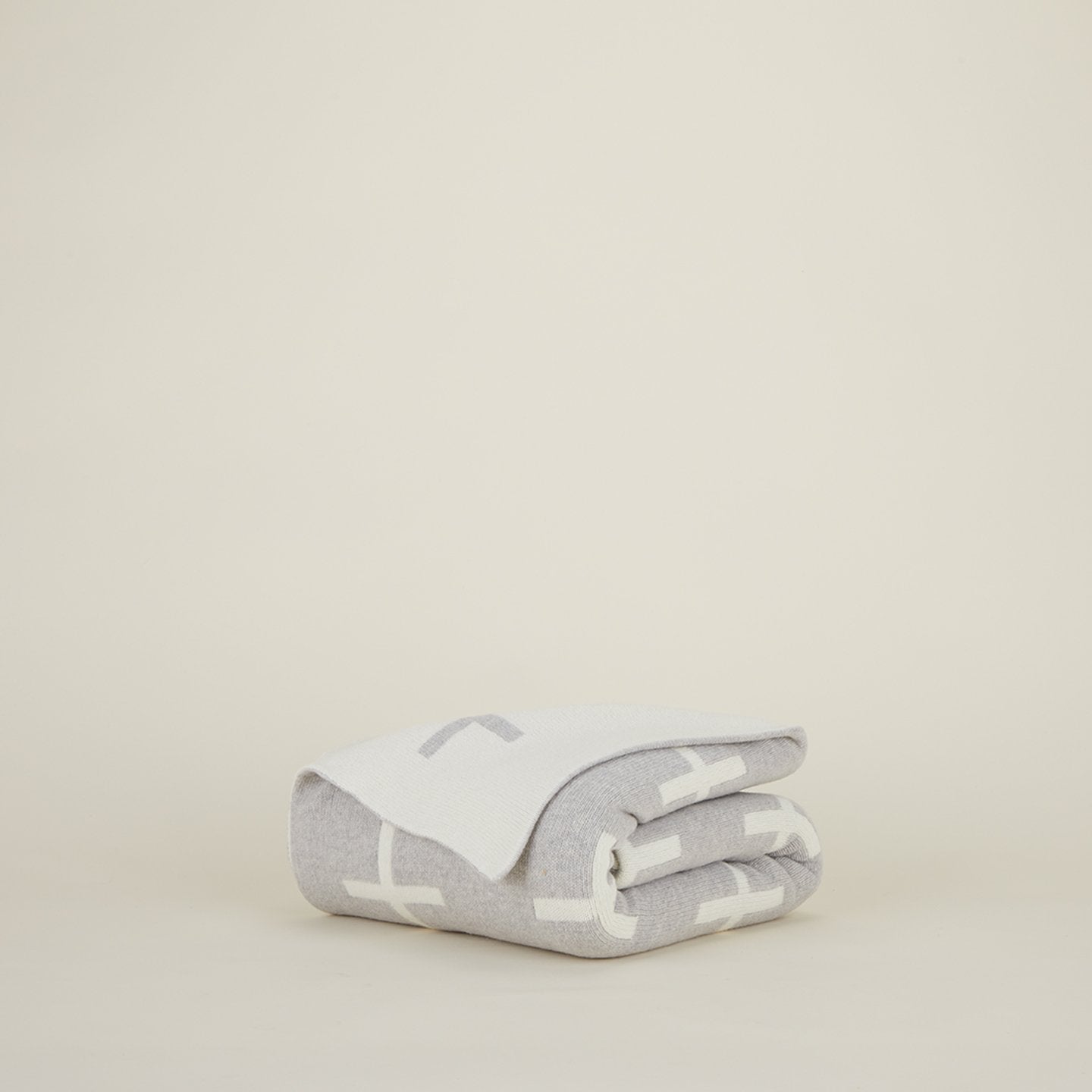 Cross Knit Throw - Light Grey