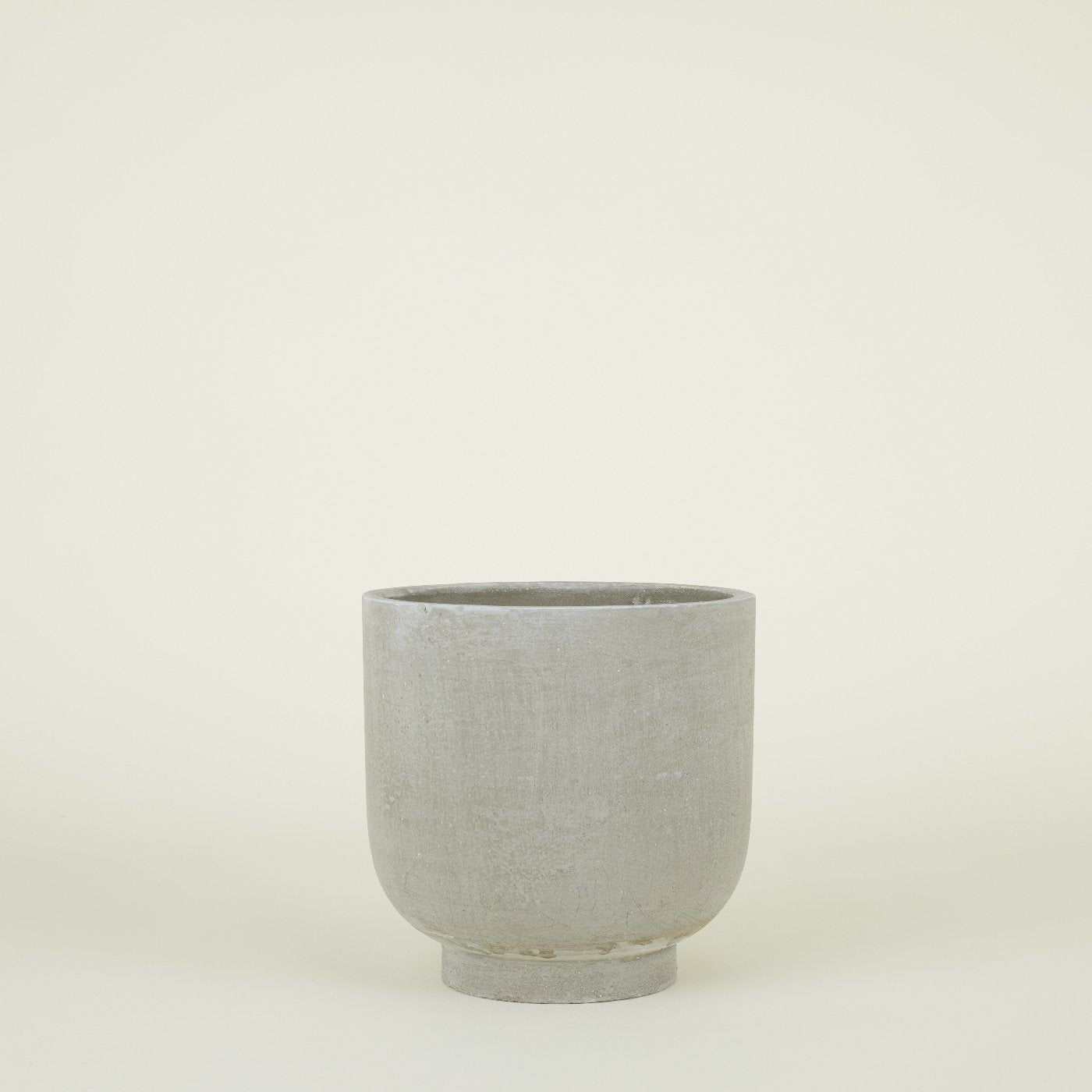 Footed Planter - Fiber Cement