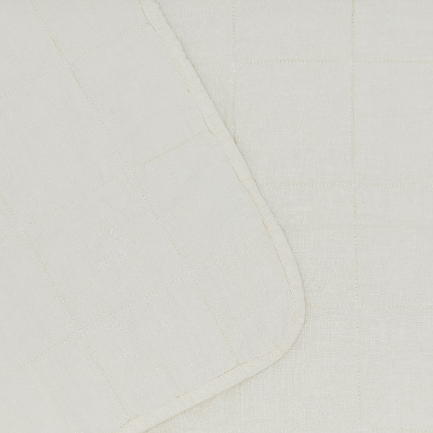 Simple Linen Quilt - Ivory