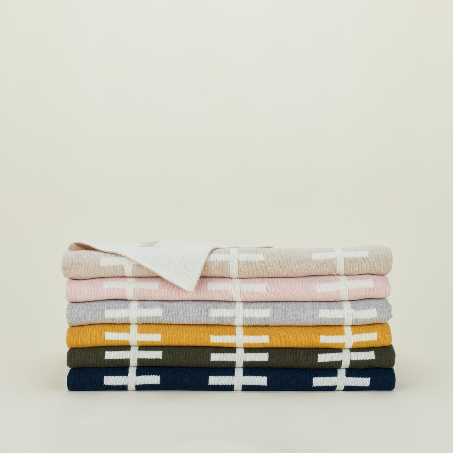 Cross Knit Throw - Light Grey